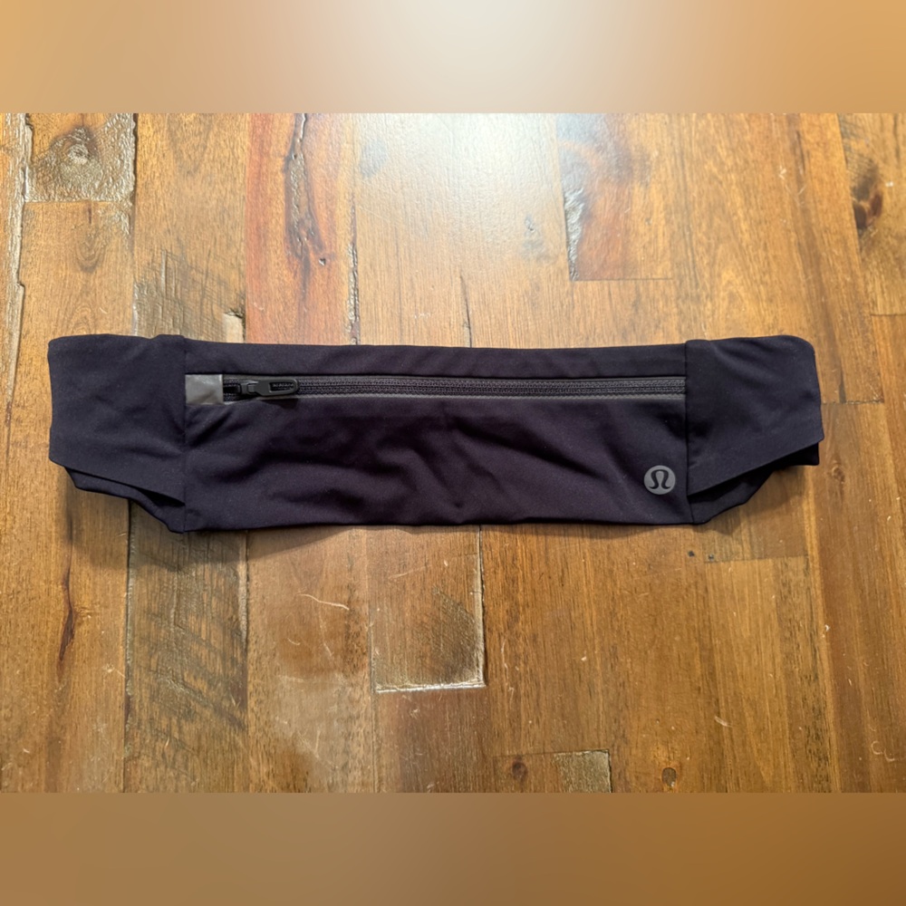 Lululemon fast and free running belt black XS euc